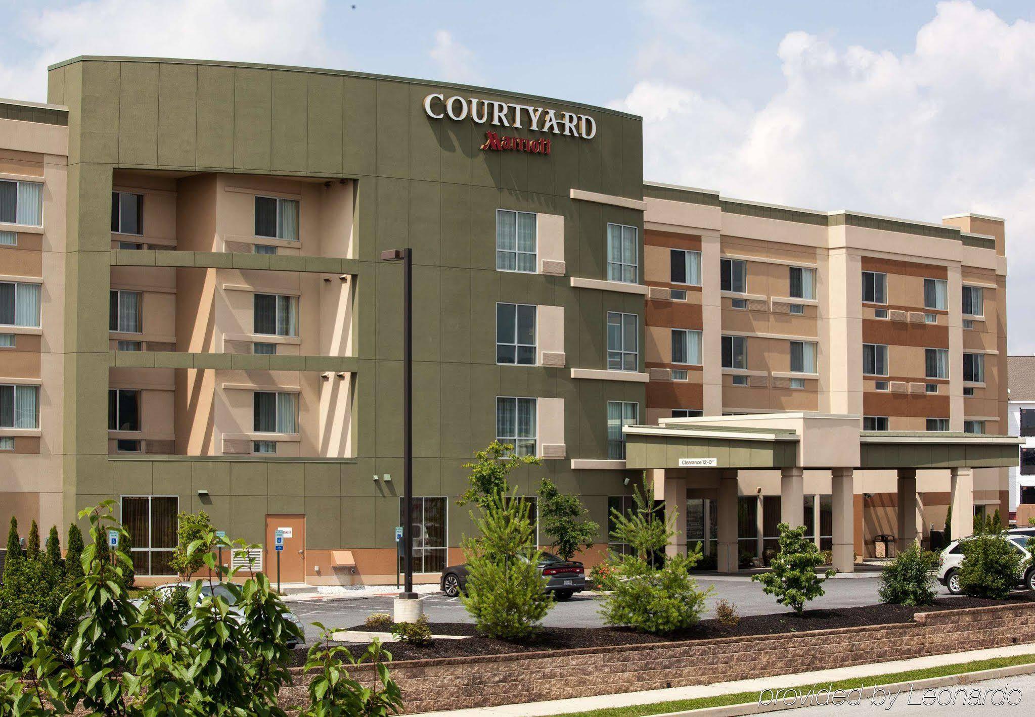 Courtyard By Marriott York Hotel Exterior foto