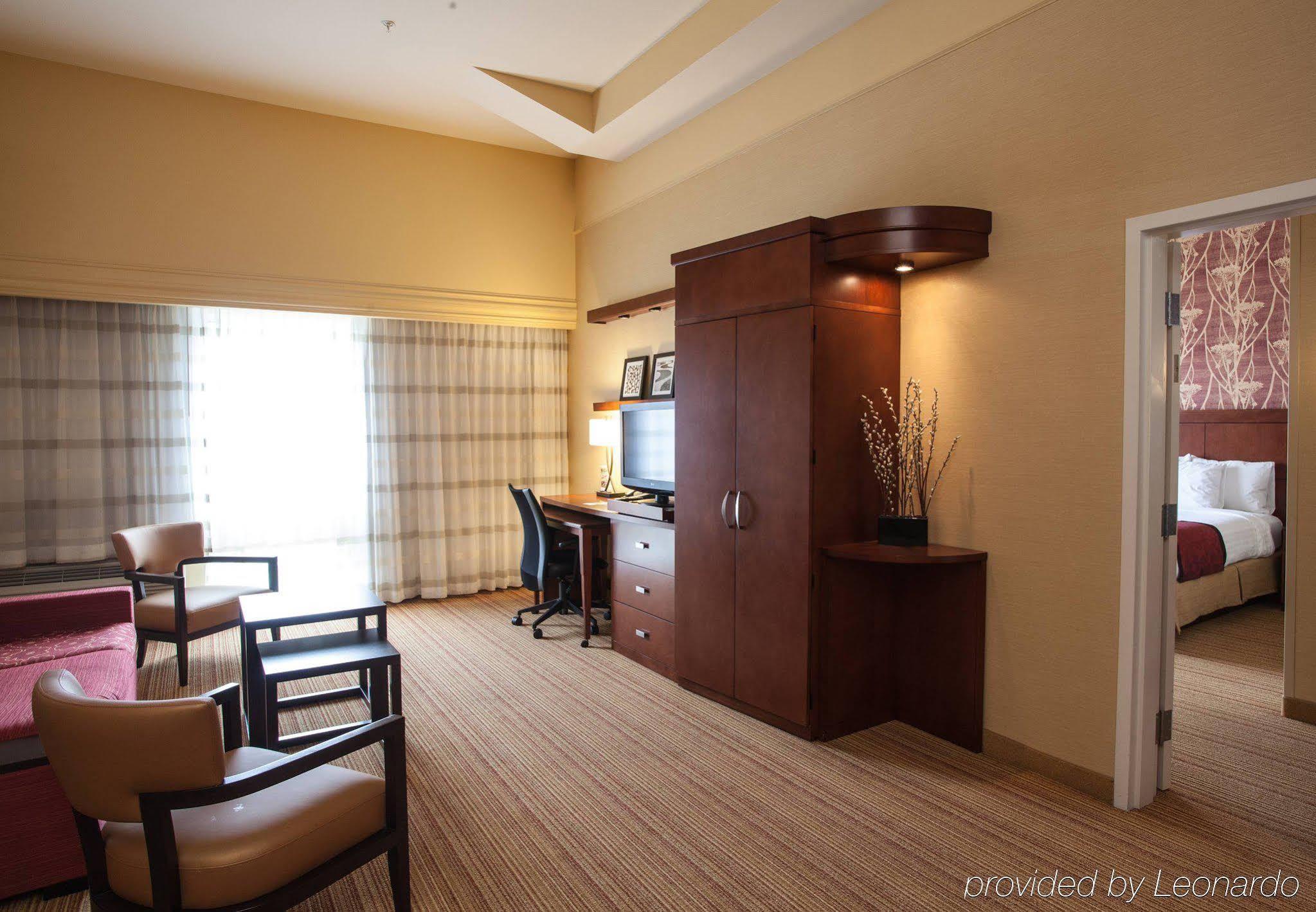 Courtyard By Marriott York Hotel Exterior foto