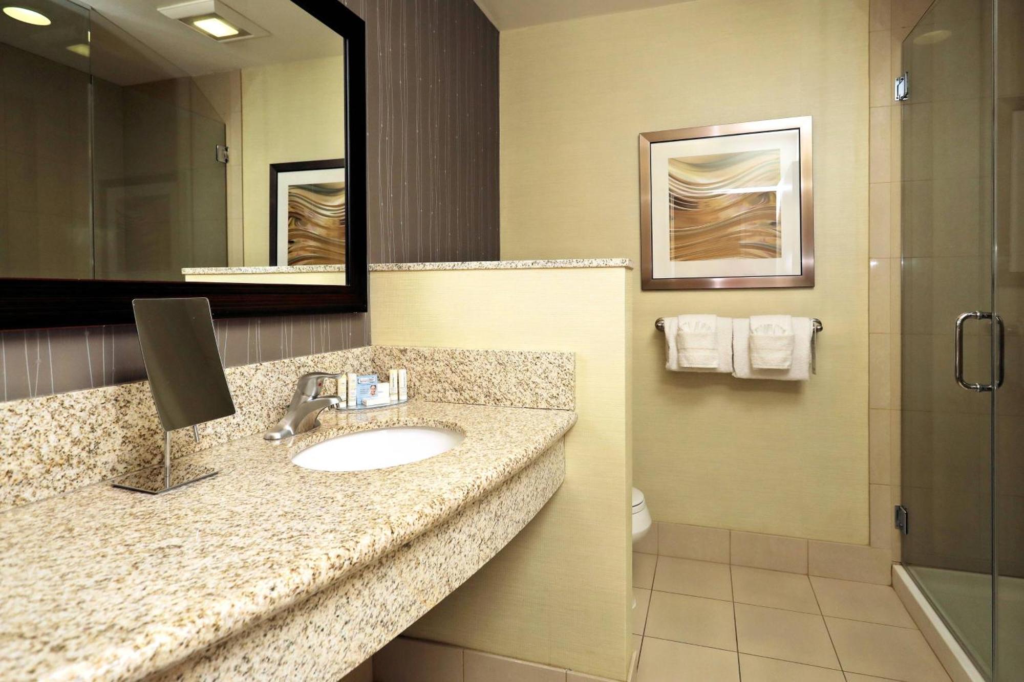 Courtyard By Marriott York Hotel Exterior foto